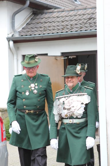 Karl Bongers- König der Könige, Adi Radermacher König beim Ausspielen